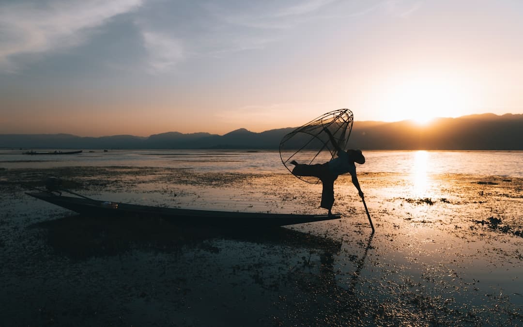 爱是万物，生生不息——朗艺西安一周年暨三人行七周年盛典圆满成功
